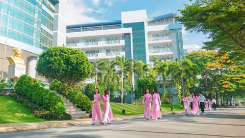 Đại học Tôn Đức Thắng...